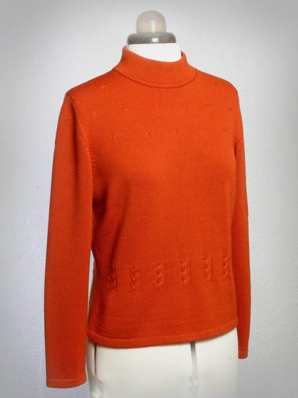 060205 Bluse med snoninger og turtelneck 060205 Bluse med snoninger og turtelneck