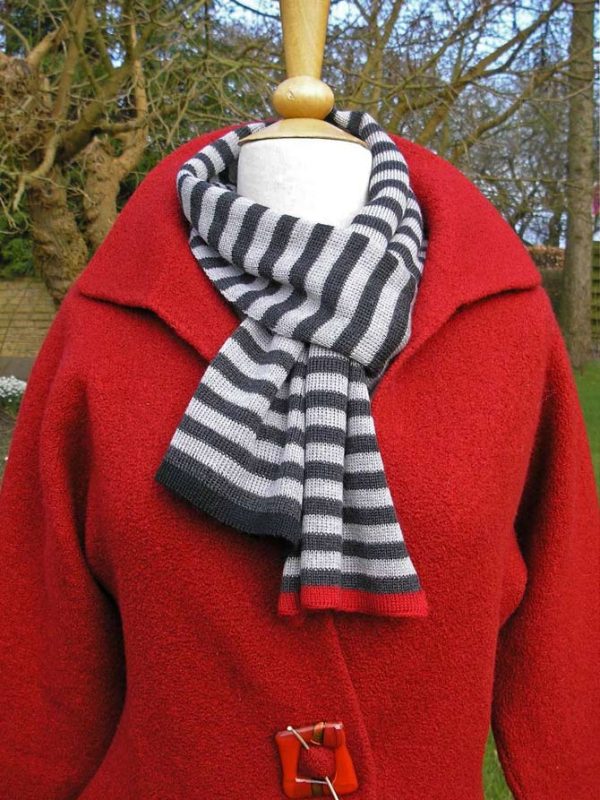 070112 Halstørklæde i fuld rib, 2 trd. Merino