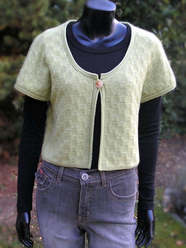 100824 Bolero i Tuck med rullekanter 100824 Bolero i Tuck med rullekanter