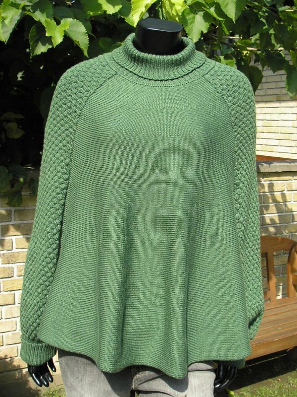 111021 Poncho med raglan 111021 Poncho med raglan