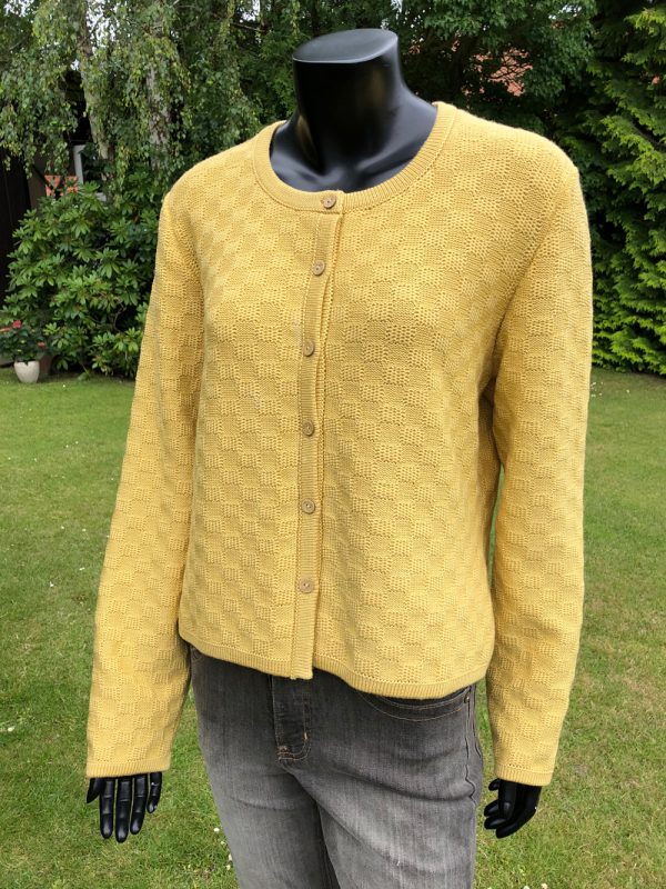200321 Kort cardigan i Tuck 200321 Kort cardigan i Tuck