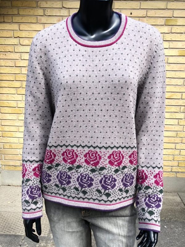 210205 Sweater med rosenbort i Merino 210205 Sweater med rosenbort i Merino