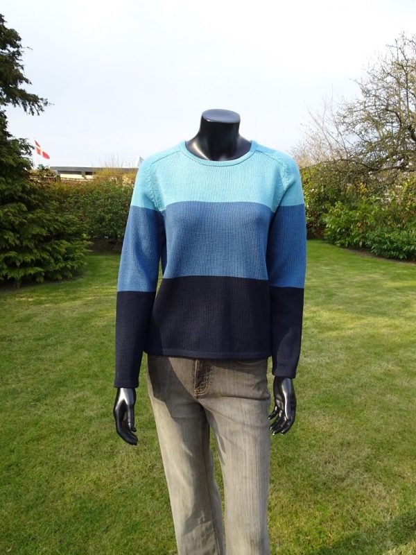 210226 Bluse med sadelskulder 210226 Bluse med sadelskulder